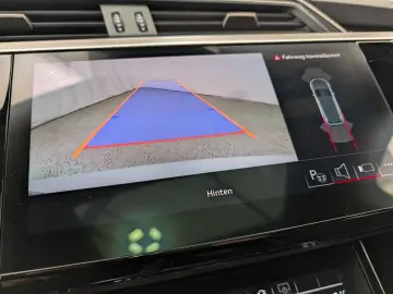 AUDI e-tron 55 quattro S line 95kWh Matrix Navi Sound