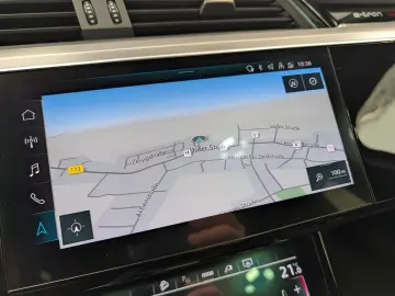AUDI e-tron 55 quattro S line 95kWh Matrix Navi Sound