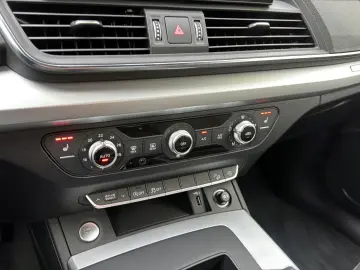 AUDI Q5 45 TFSI quattro LED NAVI PDC DAB 1.HAND