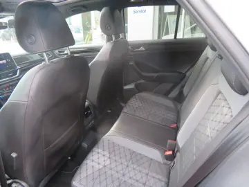 VW T-ROC R-Line 2.0 TDI DSG 4-MOTION Fahrschulausst