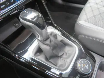 VW T-ROC R-Line 2.0 TDI DSG 4-MOTION Fahrschulausst
