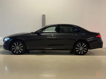 MERCEDES-BENZ E 300 de Avantgarde 4Matic 1.HAND MWST…