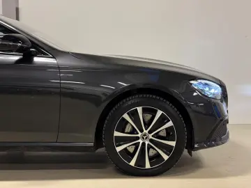 MERCEDES-BENZ E 300 de Avantgarde 4Matic 1.HAND MWST…