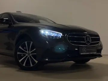 MERCEDES-BENZ E 300 de Avantgarde 4Matic 1.HAND MWST…