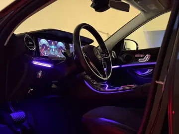 MERCEDES-BENZ E 300 de Avantgarde 4Matic 1.HAND MWST…