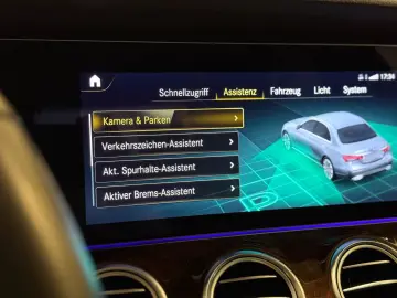 MERCEDES-BENZ E 300 de Avantgarde 4Matic 1.HAND MWST…