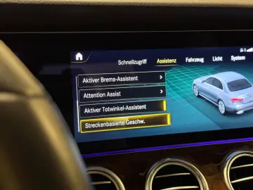 MERCEDES-BENZ E 300 de Avantgarde 4Matic 1.HAND MWST…