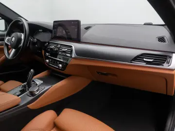 BMW 530d xD M Sport Kamera HUD DAB H K AHK ACC Alarm