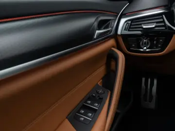 BMW 530d xD M Sport Kamera HUD DAB H K AHK ACC Alarm