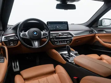 BMW 530d xD M Sport Kamera HUD DAB H K AHK ACC Alarm