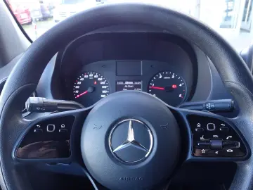 MERCEDES-BENZ Sprinter 317 CDI Kasten L2H1 LED AHK KAM NAVI