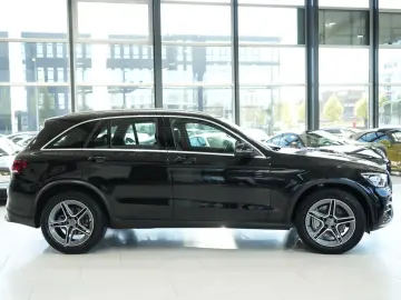 MERCEDES-BENZ GLC 43 AMG 4M AMG-RIDE-CON.  LEDER NAV…