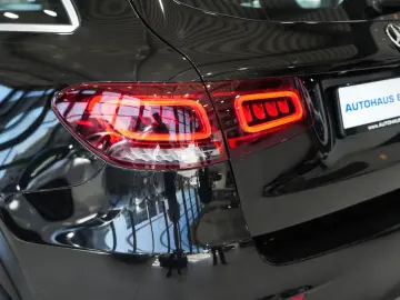 MERCEDES-BENZ GLC 43 AMG 4M AMG-RIDE-CON.  LEDER NAV…
