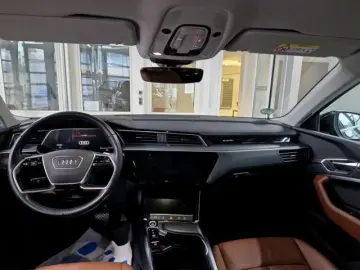 AUDI e-tron 55 quattro 408PS 95kWh 360KAM ACC TOTW