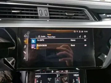 AUDI e-tron 55 quattro 408PS 95kWh 360KAM ACC TOTW