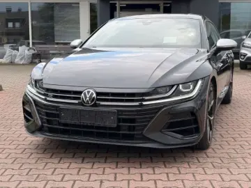VW Arteon SB R 4M AHK Pano Matrix ACC Navi HUD 360