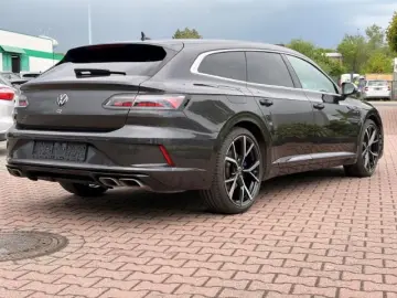 VW Arteon SB R 4M AHK Pano Matrix ACC Navi HUD 360