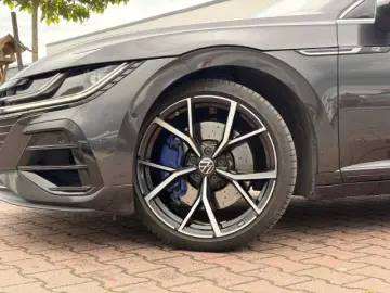 VW Arteon SB R 4M AHK Pano Matrix ACC Navi HUD 360