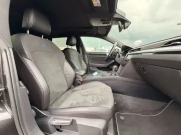 VW Arteon SB R 4M AHK Pano Matrix ACC Navi HUD 360