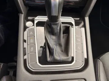 VW Arteon SB R 4M AHK Pano Matrix ACC Navi HUD 360