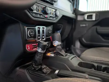 JEEP Wrangler Willys MY 25  ACC Carplay AHK S LHZ