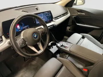 BMW iX1 xDrive30 AHK Kamera Driv.Assist Sportsitze