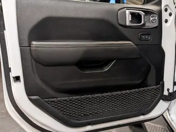 JEEP 2.0 Plug-In Hybrid Unlimited Sahara 4xe