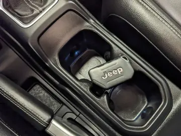 JEEP 2.0 Plug-In Hybrid Unlimited Sahara 4xe