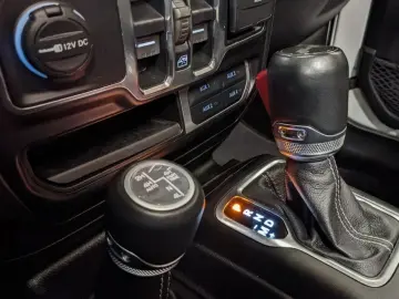 JEEP 2.0 Plug-In Hybrid Unlimited Sahara 4xe
