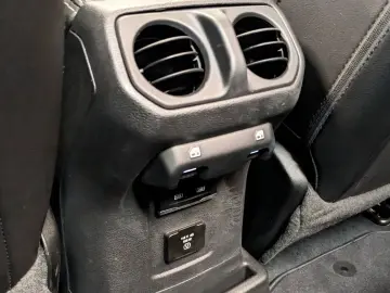 JEEP 2.0 Plug-In Hybrid Unlimited Sahara 4xe