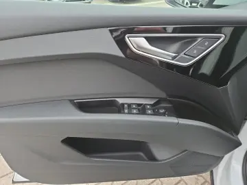 AUDI Q4 e-tron 45 Quattro LED KAM AHK VIRTUAL NAVI GR