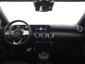 MERCEDES-BENZ CLA 200 SB AMG Night MBUX Kamera LED N…