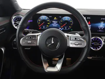 MERCEDES-BENZ CLA 200 SB AMG Night MBUX Kamera LED N…