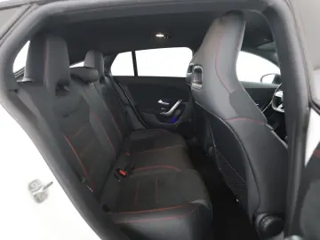 MERCEDES-BENZ CLA 200 SB AMG Night MBUX Kamera LED N…