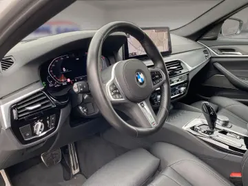BMW 520d Touring Aut. M Sport  Mega-Ausstattung