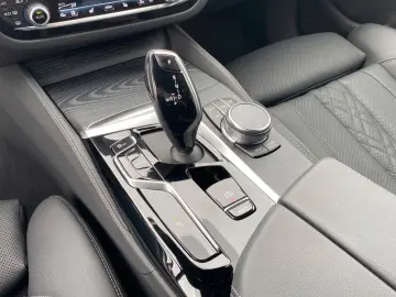 BMW 520d Touring Aut. M Sport  Mega-Ausstattung
