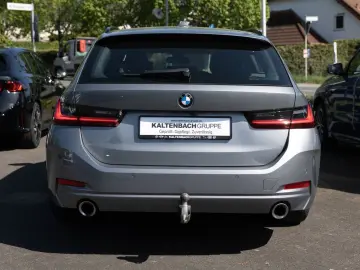 BMW 330d Touring xDrive FACEL. AHK HUD LED ACC NAVI