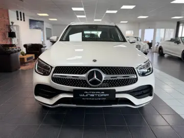 MERCEDES-BENZ GLC 220 d 4M AMG LINE MBUX SHZ NAVI AP…