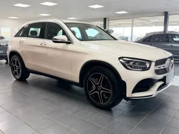 MERCEDES-BENZ GLC 220 d 4M AMG LINE MBUX SHZ NAVI AP…