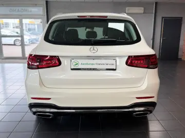 MERCEDES-BENZ GLC 220 d 4M AMG LINE MBUX SHZ NAVI AP…