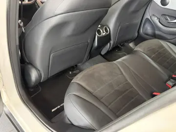 MERCEDES-BENZ GLC 220 d 4M AMG LINE MBUX SHZ NAVI AP…