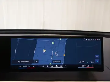 BMW iX xDrive40 Navi LED Standklima USB