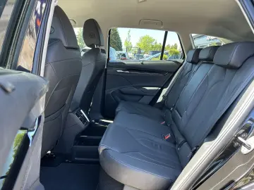SKODA Enyaq 80 Suite WÄRMEPUMPE 82KWh AHK SH MATRIX DL