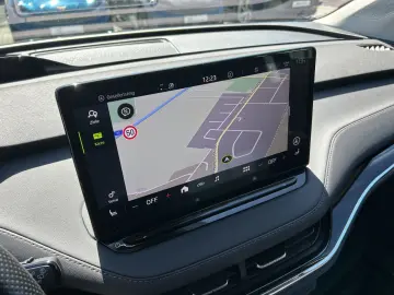 SKODA Enyaq 80 Suite WÄRMEPUMPE 82KWh AHK SH MATRIX DL