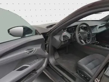 AUDI e-tron GT qu. Assist Dynamik Matrix Pano Kamera