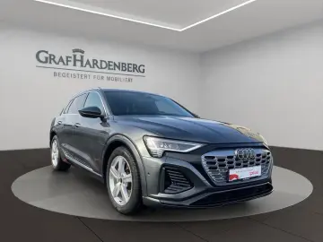 AUDI Q8 e-tron 50 quattro S line AHK MMI Navi plus