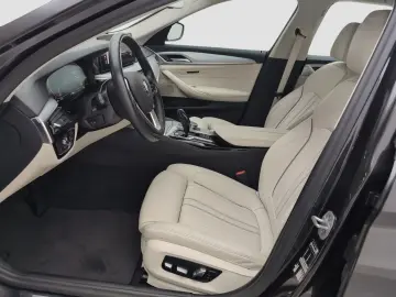 BMW 520i Touring Dig.Cockpit LED Shz. Tempom. Navi