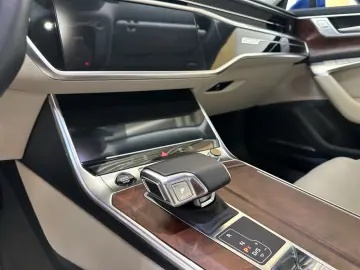 AUDI A7 Sportback 50 3.0 TDI V6 quattro tiptronic DWA