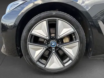 BMW i4 eDrive35 GC LiCPro Hifi KAM DAB Tempo GSD DA