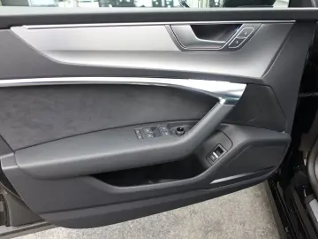 AUDI A7 Sportback 45 TFSI quattro S line PANO AHK B&O